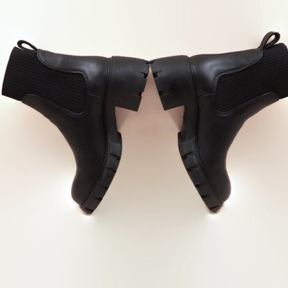 NIB! Steve Madden Black Leather Ankle Boots, Sz.6 - Picture 4 of 4